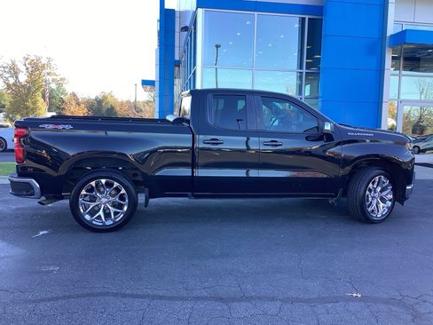 Used 2020 Chevrolet Silverado 1500 LT w/ Trailering Package image 7