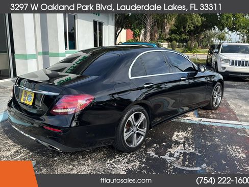 Used 2017 Mercedes-Benz E 300 4MATIC w/ Premium 1 Package image 11