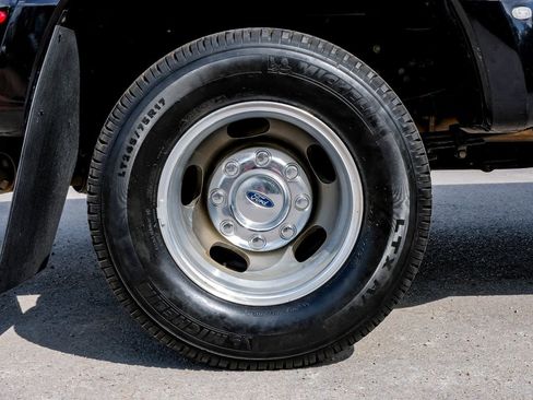 Used 2022 Ford F350 XLT w/ XLT Premium Package image 59