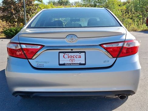 Used 2017 Toyota Camry XSE image 8