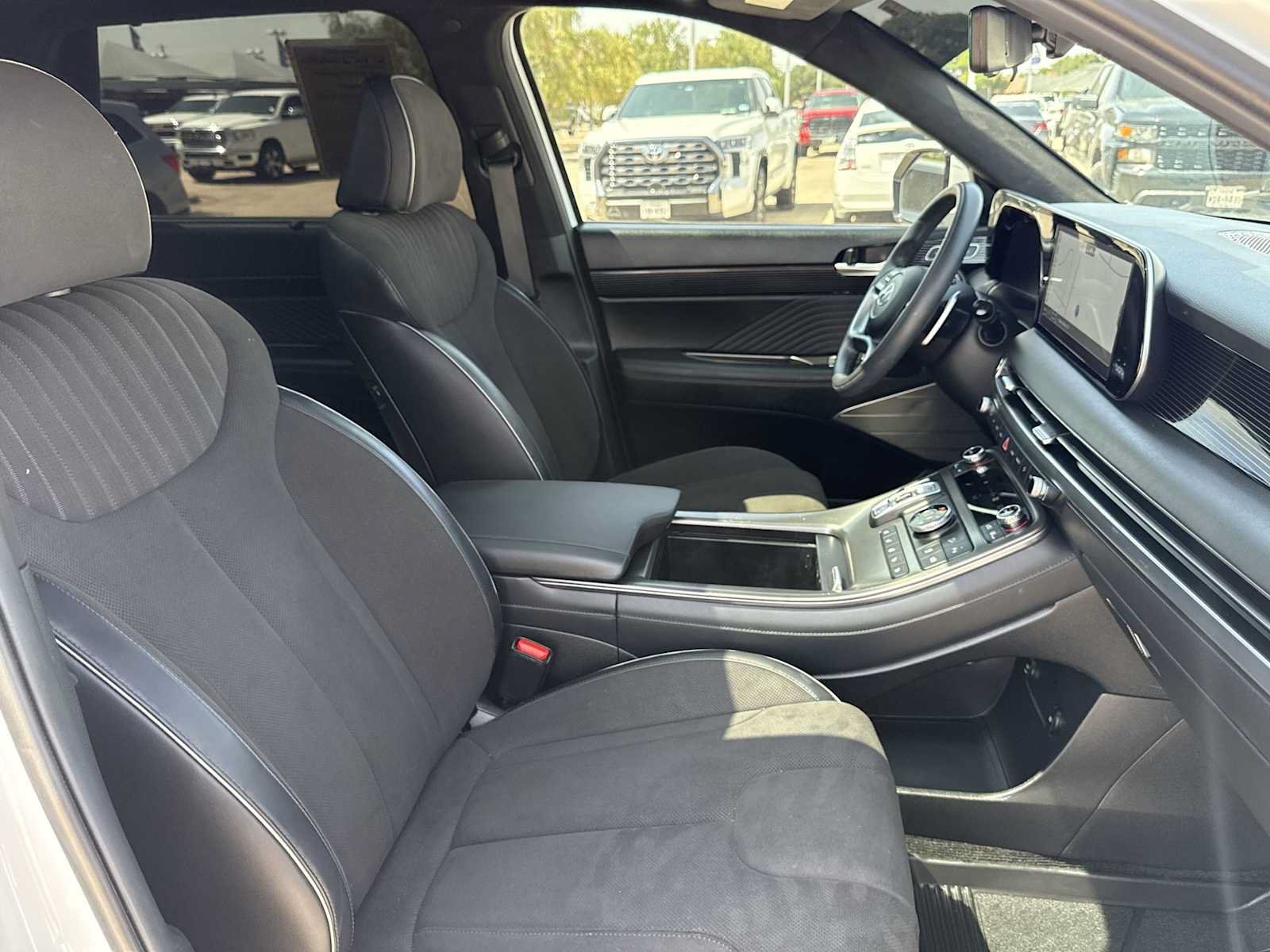 Used 2025 Hyundai Palisade Calligraphy AWD/4WD image 18