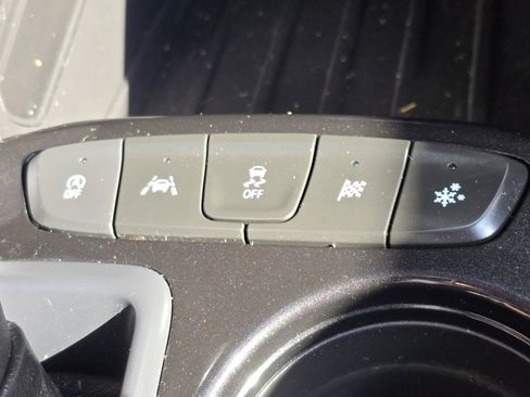 Used 2021 Chevrolet TrailBlazer LT w/ Convenience Package image 31