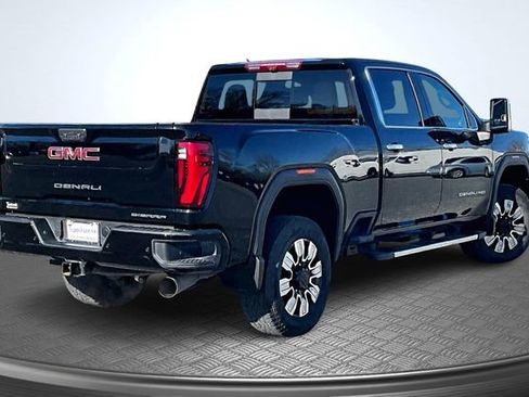 Used 2025 GMC Sierra 3500 Denali w/ Denali Reserve Package image 6