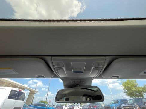 Used 2015 Mercedes-Benz SL 550 image 34