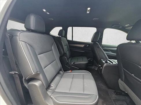 Used 2026 Buick Enclave Preferred FWD image 18