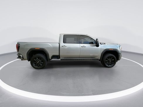 Used 2024 GMC Sierra 3500 AT4 w/ AT4 Premium Plus Package image 9