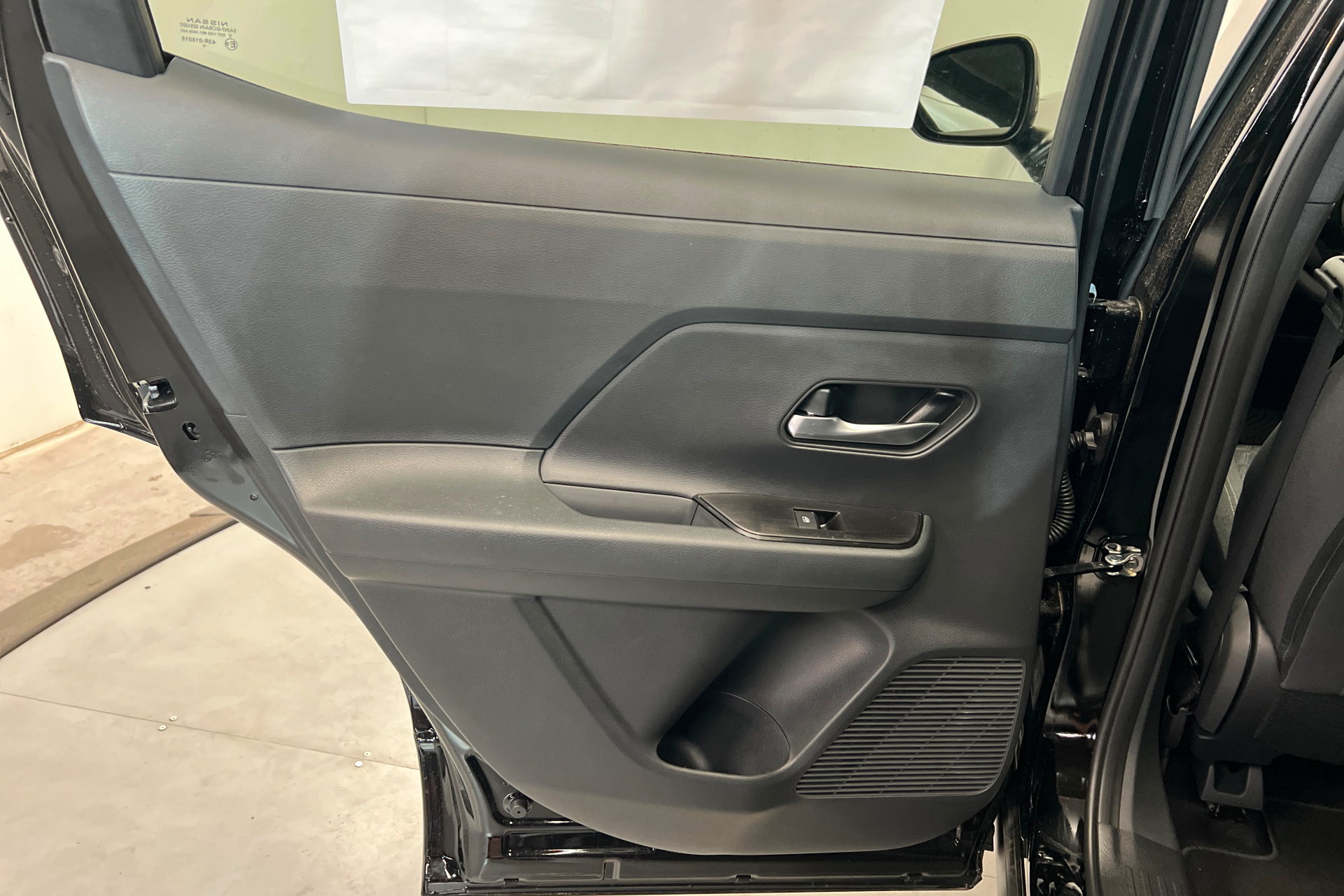 New 2026 Nissan Kicks SV w/ Cold Weather Package FWD image 18