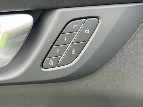 New 2026 Buick Enclave Sport Touring w/ Power Package image 17