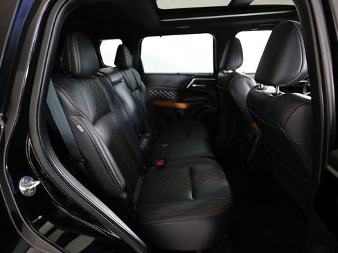 Used 2022 Mitsubishi Outlander SEL FWD image 11