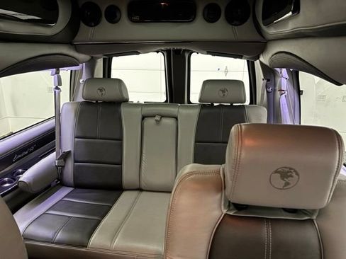 Used 2015 GMC Savana 2500 RWD image 43