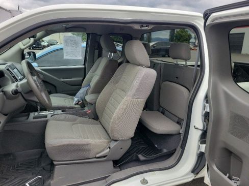 Used 2019 Nissan Frontier S RWD image 6