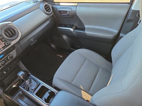 Used 2023 Toyota Tacoma SR5 RWD image 18