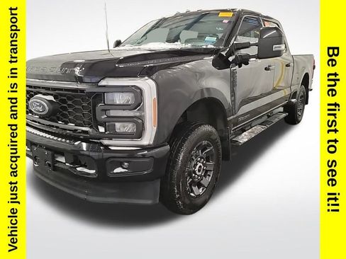 Used 2023 Ford F250 Lariat w/ Sport Appearance Package image 3