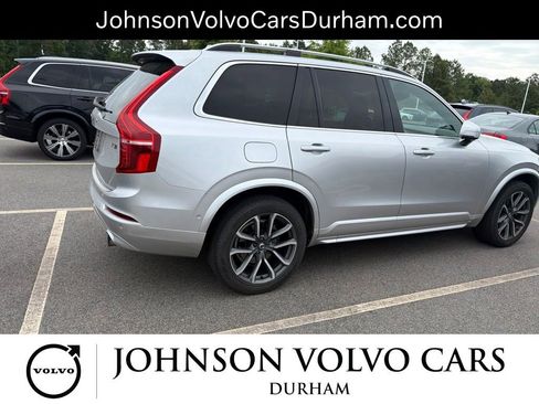 Used 2018 Volvo XC90 T5 Momentum w/ Convenience Package AWD/4WD image 13
