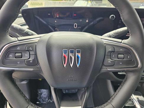 New 2026 Buick Envista Avenir FWD image 22