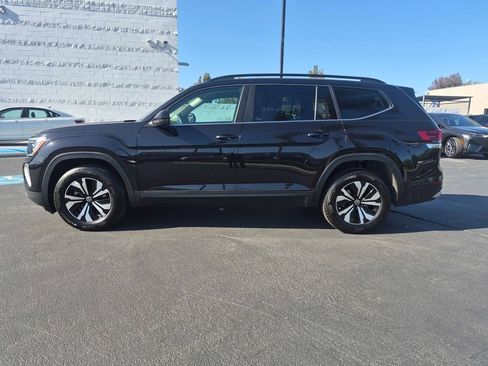Used 2025 Volkswagen Atlas SE FWD image 4