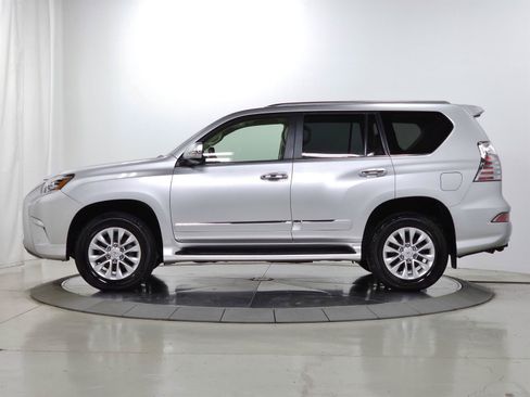 Used 2016 Lexus GX 460 w/ Premium Package AWD/4WD image 4