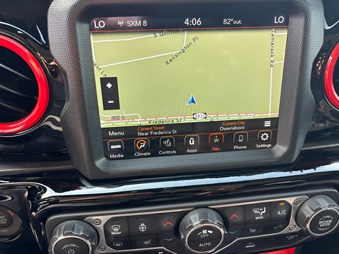 Used 2022 Jeep Wrangler Unlimited Sport AWD/4WD image 29