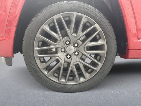 Used 2022 Jeep Compass Limited image 12