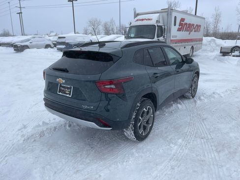 New 2026 Chevrolet Trax LT w/ LT Convenience Package image 7