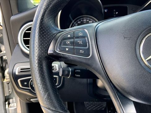 Used 2018 Mercedes-Benz C 300 Sedan w/ Premium Package image 23