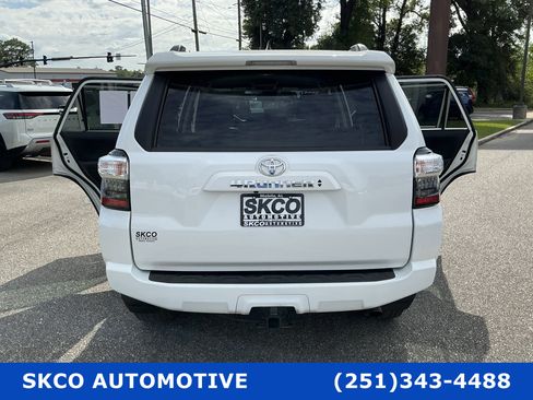 Used 2022 Toyota 4Runner SR5 image 33
