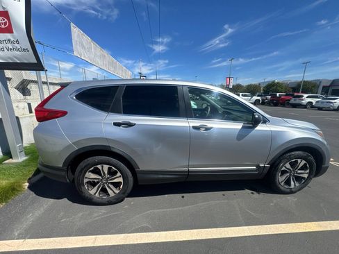 Used 2019 Honda CR-V LX image 8