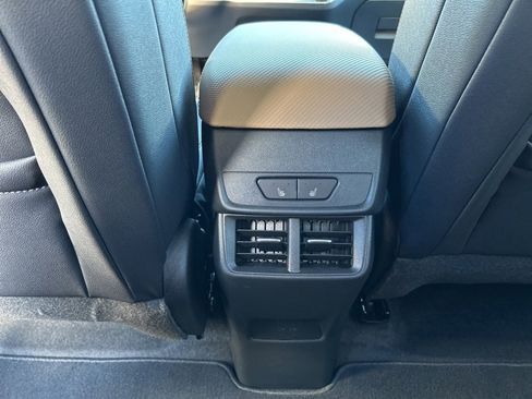 New 2026 Chevrolet Equinox ACTIV image 14