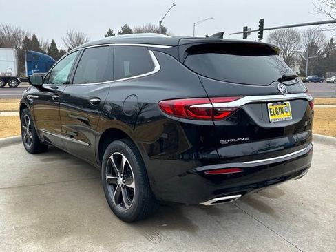 Used 2021 Buick Enclave Essence w/ Sport Touring Edition image 4