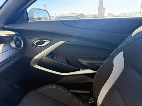 Used 2019 Chevrolet Camaro SS RWD image 20