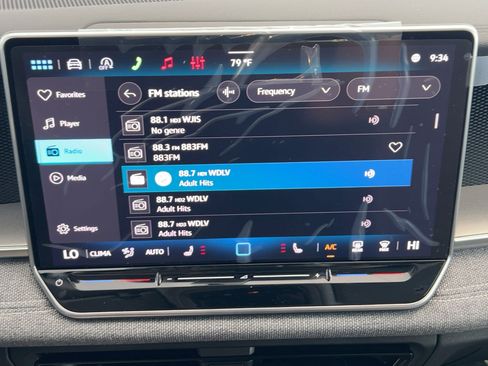 New 2026 Volkswagen Tiguan S image 23