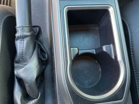 Used 2022 Toyota Tacoma TRD Off-Road w/ TRD Premium Off Road Package image 17