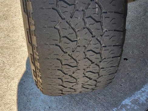 Used 2024 GMC Sierra 2500 Denali w/ Denali Reserve Package image 11