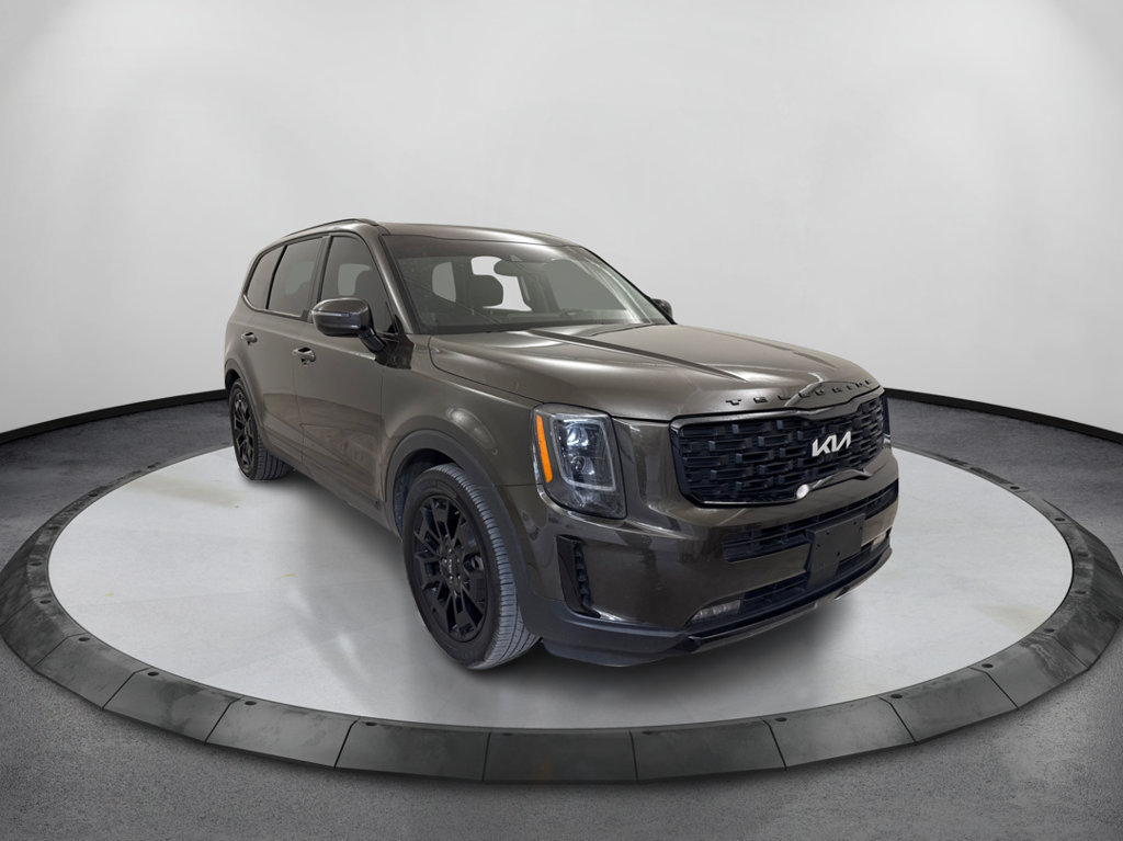 Used 2022 Kia Telluride SX w/ Nightfall Edition Package AWD/4WD image 3