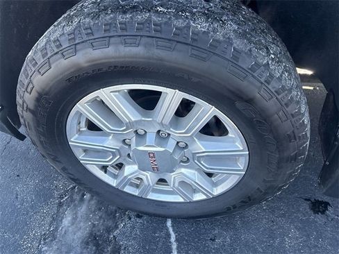 Used 2022 GMC Sierra 2500 AT4 w/ AT4 Premium Plus Package image 33