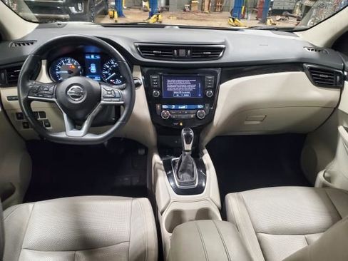 Used 2022 Nissan Rogue Sport SL image 11