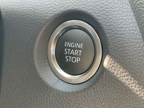 Certified 2025 Toyota Corolla SE image 37