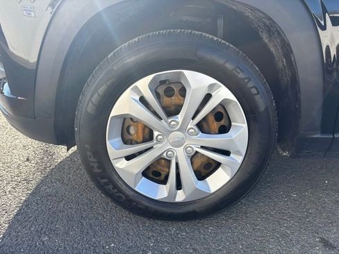 Used 2024 Chevrolet Trax LS image 14