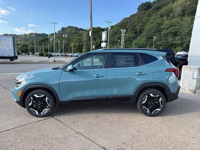 New 2026 Kia Seltos SX w/ SX Sunroof Package