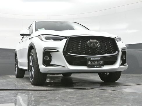 New 2025 INFINITI QX50 Sport image 24