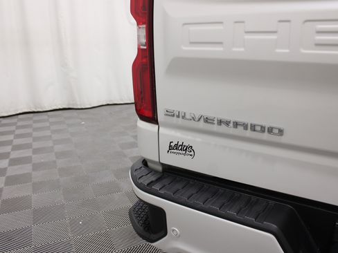 Used 2020 Chevrolet Silverado 1500 High Country w/ Technology Package AWD/4WD image 27
