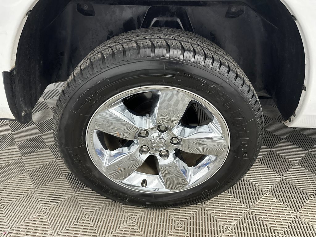 Used 2019 RAM 1500 Big Horn RWD image 18