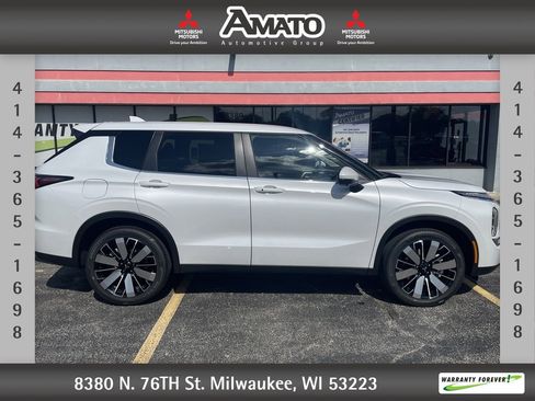 New 2025 Mitsubishi Outlander SE image 6