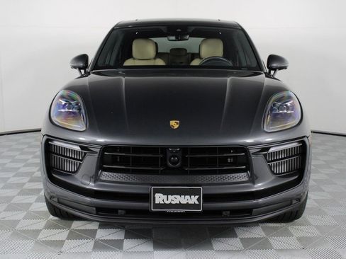 Certified 2025 Porsche Macan S image 10