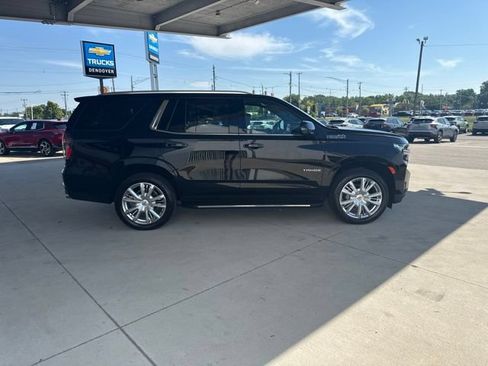 Used 2024 Chevrolet Tahoe High Country AWD/4WD image 8