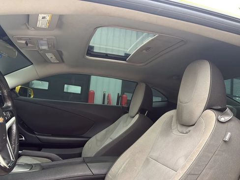 Used 2015 Chevrolet Camaro LT RWD image 8