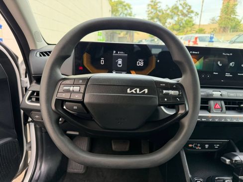 Used 2026 Kia K4 FWD image 27