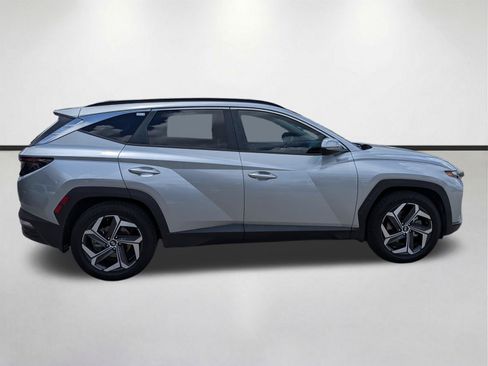 Used 2023 Hyundai Tucson SEL w/ Convenience Package FWD image 3