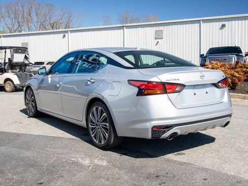 Used 2023 Nissan Altima 2.5 SL FWD image 16