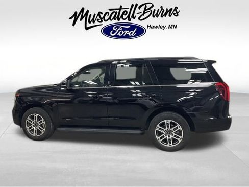 Used 2025 Ford Expedition Active AWD/4WD image 4